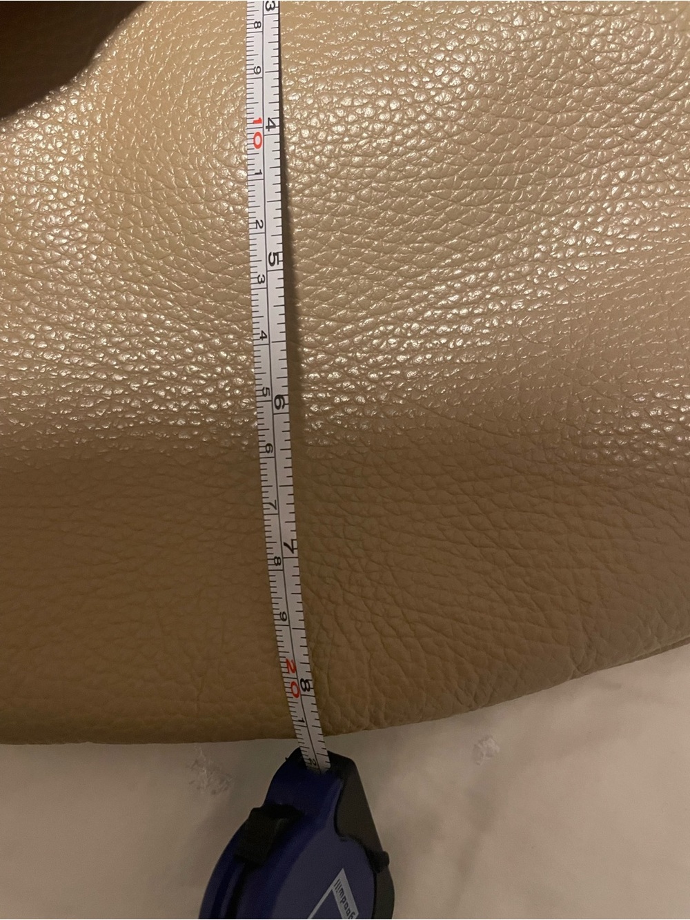 Elegant Tan Crossbody Bag - Picture 6 of 7